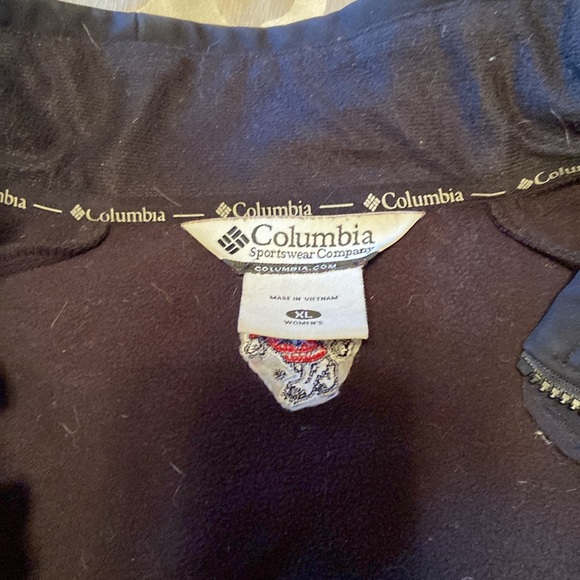 Columbia Wisconsin embroidered jacket - Picture 3 of 6